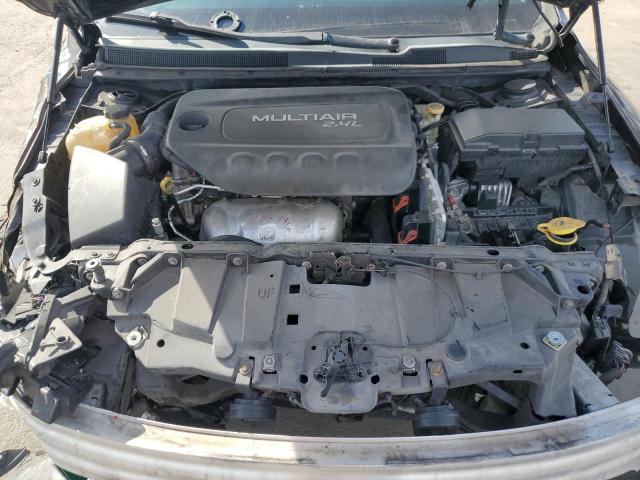 Photo 11 from auction – 2015 CHRYSLER 200 LIMITE with VIN 1C3CCCABXFN725885