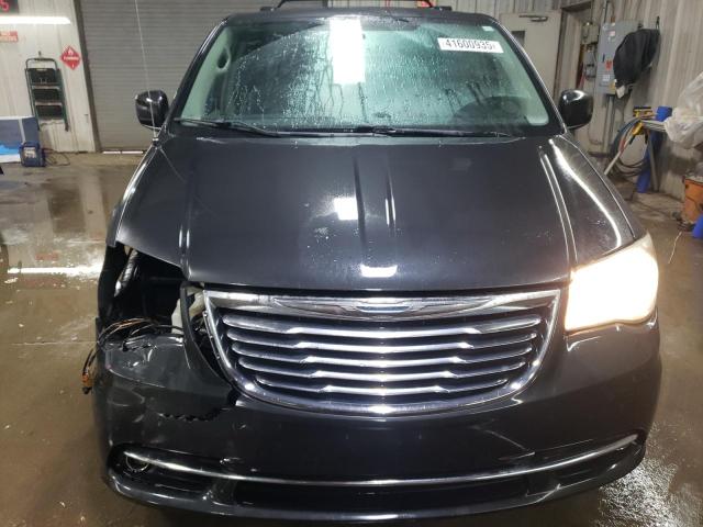 Photo 5 from auction – 2011 CHRYSLER TOWN & COU with VIN 2A4RR8DG2BR665794