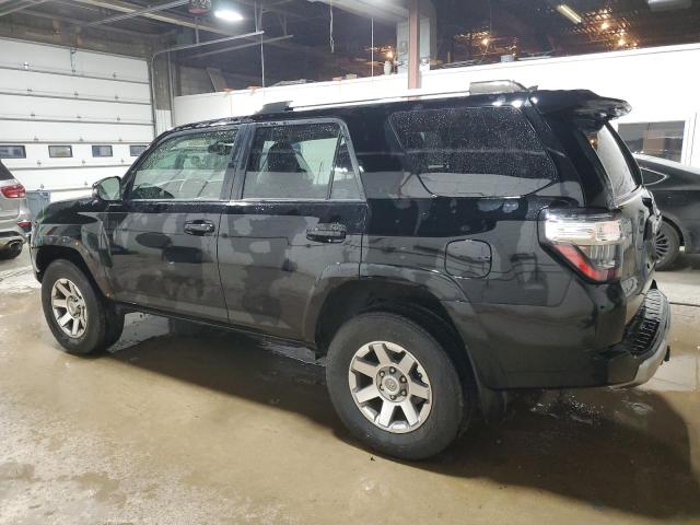 Photo 2 from auction – 2014 TOYOTA 4RUNNER SR with VIN JTEBU5JRXE5189737