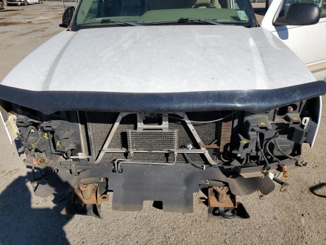 Photo 11 from auction – 2005 CHEVROLET SILVERADO with VIN 2GCEC13T851291612