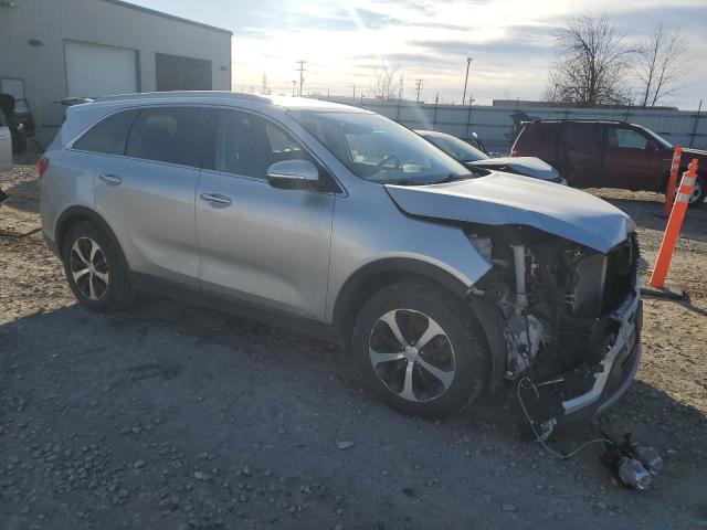 Photo 4 from auction – 2016 KIA SORENTO EX with VIN 5XYPHDA14GG033285