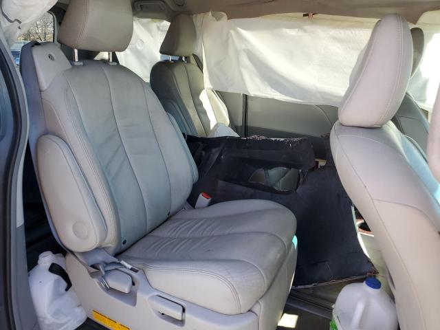 Photo 11 from auction – 2014 TOYOTA SIENNA XLE with VIN 5TDDK3DC8ES075177