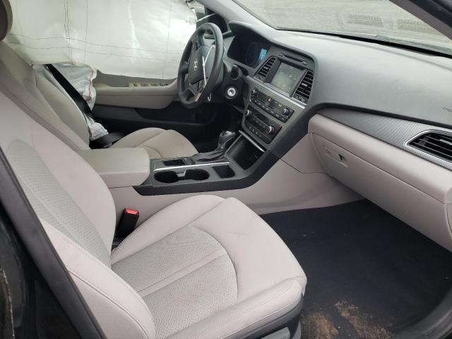 Photo 7 from auction – 2016 HYUNDAI SONATA SE with VIN 5NPE24AF7GH355240