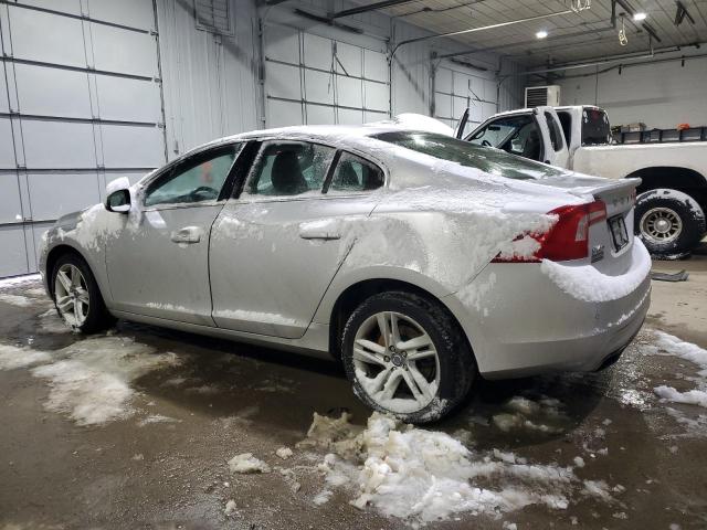 Photo 2 from auction – 2015 VOLVO S60 PREMIE with VIN YV1612TK1F1333059