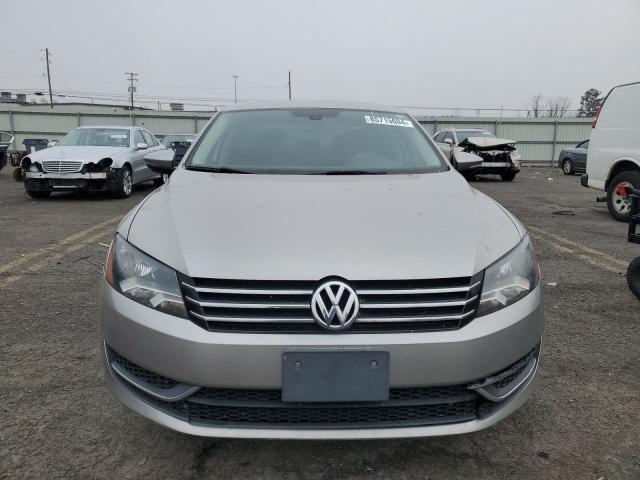 Photo 5 from auction – 2012 VOLKSWAGEN PASSAT S with VIN 1VWAP7A38CC004010
