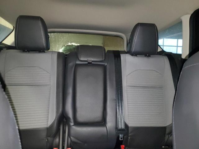 Photo 10 from auction – 2018 FORD ESCAPE SE with VIN 1FMCU0GD9JUC01105