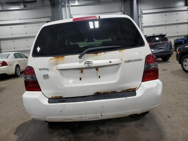 Photo 6 from auction – 2004 TOYOTA HIGHLANDER with VIN JTEGD21A240096866