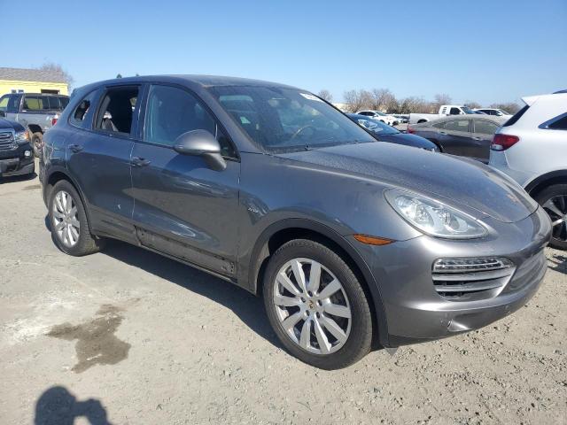Photo 4 from auction – 2011 PORSCHE CAYENNE S with VIN WP1AE2A22BLA91600