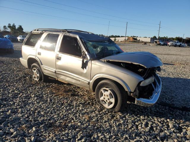 Photo 4 from auction – 2001 CHEVROLET BLAZER with VIN 1GNDT13W512100994