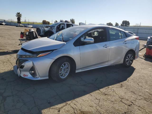 TOYOTA PRIUS PRIM 2018 with VIN JTDKARFP0J3081743 - Photo from auction