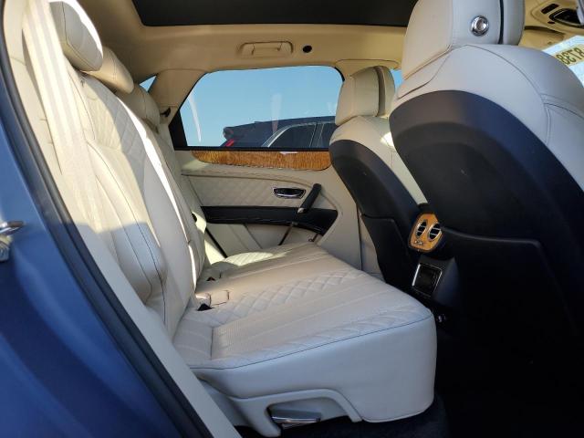 Photo 11 from auction – 2017 BENTLEY BENTAYGA with VIN SJAAC2ZV5HC015210