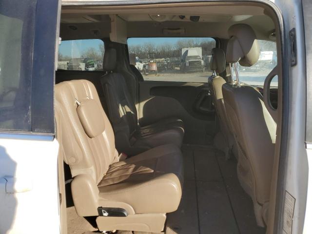 Photo 11 from auction – 2012 CHRYSLER TOWN & COU with VIN 2C4RC1BGXCR300055