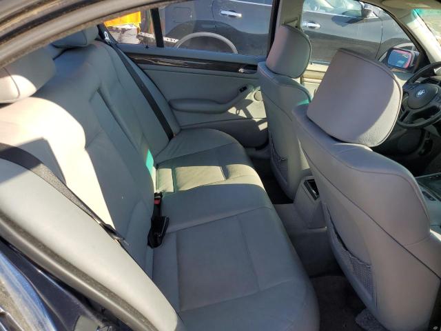 Photo 10 from auction – 2002 BMW 325 XI with VIN WBAEU33492PF64329