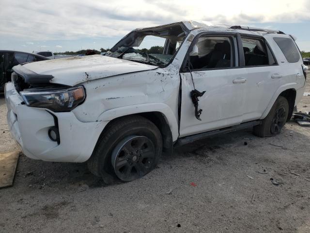 TOYOTA 4RUNNER SR 2018 with VIN JTEBU5JR2J5544717 - Photo from auction