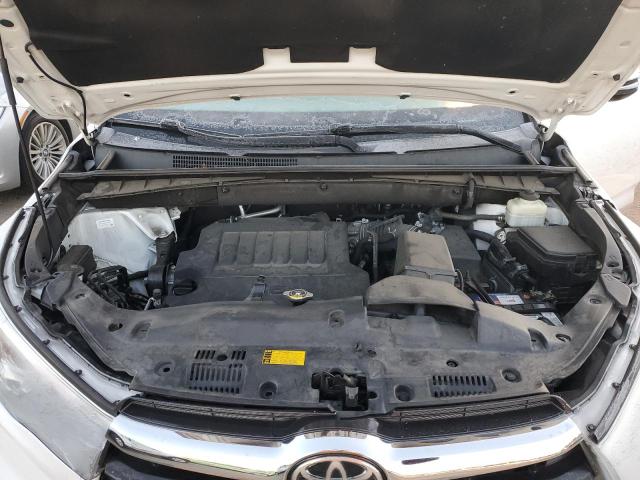 Photo 12 from auction – 2015 TOYOTA HIGHLANDER with VIN 5TDDKRFH3FS121558