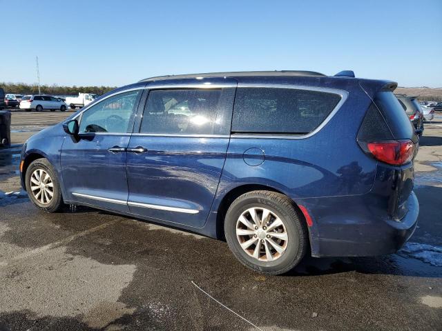 Photo 2 from auction – 2017 CHRYSLER PACIFICA T with VIN 2C4RC1BG2HR745512