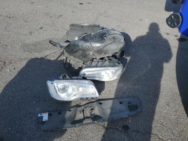 Photo 12 from auction – 2015 CHRYSLER 300C with VIN 2C3CCAEG1FH786609