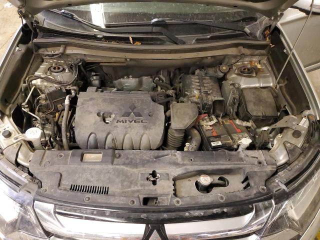Photo 12 from auction – 2018 MITSUBISHI OUTLANDER with VIN JA4AZ3A36JZ020751