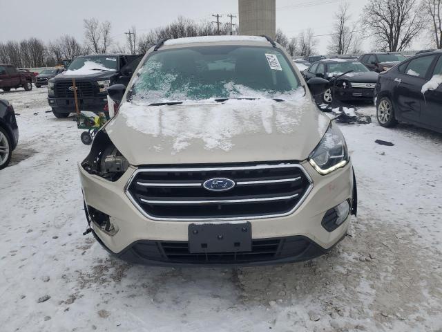 Photo 5 from auction – 2017 FORD ESCAPE SE with VIN 1FMCU9GD8HUC32117
