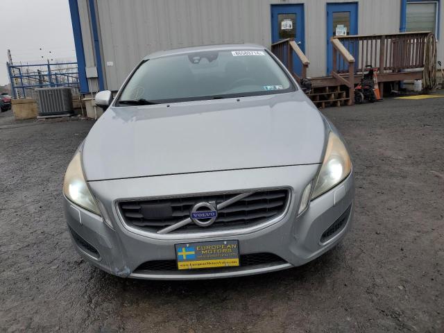 Photo 5 from auction – 2011 VOLVO S60 T6 with VIN YV1902FH0B2009993