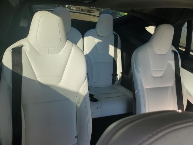Photo 11 from auction – 2017 TESLA MODEL X with VIN 5YJXCBE21HF036000