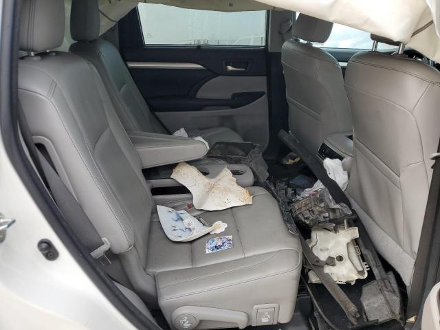 Photo 11 from auction – 2015 TOYOTA HIGHLANDER with VIN 5TDKKRFH3FS115217