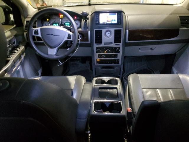 Photo 8 from auction – 2010 CHRYSLER TOWN & COU with VIN 2A4RR5D14AR133701