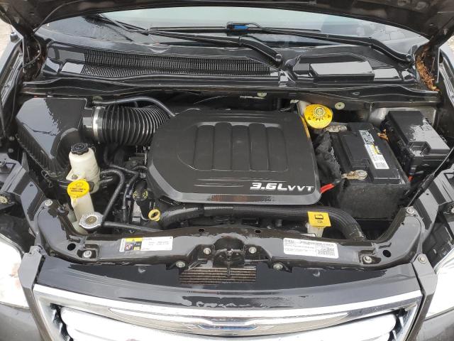 Photo 12 from auction – 2016 CHRYSLER TOWN & COU with VIN 2C4RC1BG6GR213341