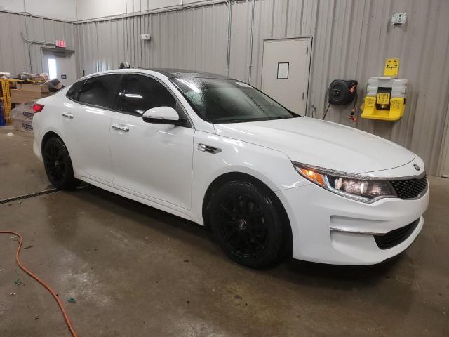 Photo 4 from auction – 2016 KIA OPTIMA EX with VIN 5XXGU4L33GG119475