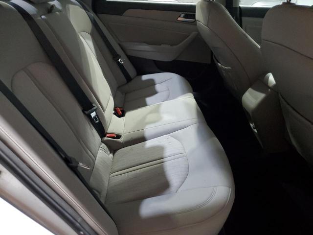 Photo 10 from auction – 2016 HYUNDAI SONATA HYB with VIN KMHE24L17GA015560