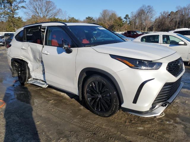 Photo 4 from auction – 2023 TOYOTA HIGHLANDER with VIN 5TDKDRBHXPS512876