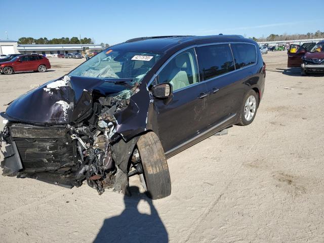 CHRYSLER PACIFICA T 2017 with VIN 2C4RC1EG0HR525202 - Photo from auction