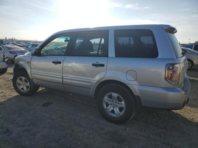Photo 2 from auction – 2006 HONDA PILOT LX with VIN 5FNYF28106B023878