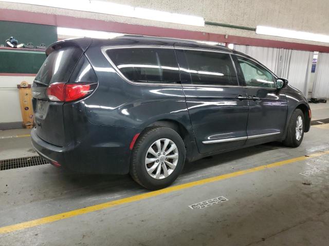 Photo 3 from auction – 2017 CHRYSLER PACIFICA TOURING L with VIN 2C4RC1BG9HR501825