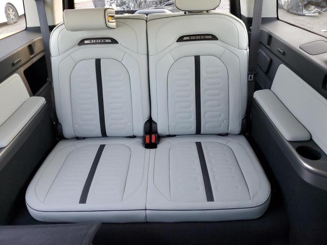 Photo 10 from auction – 2025 RIVIAN R1S ADVENT with VIN 7PDSGBBA0SN051096