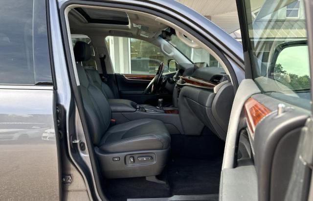 Photo 5 from auction – 2020 LEXUS LX 570 with VIN JTJDY7AX0L4313221
