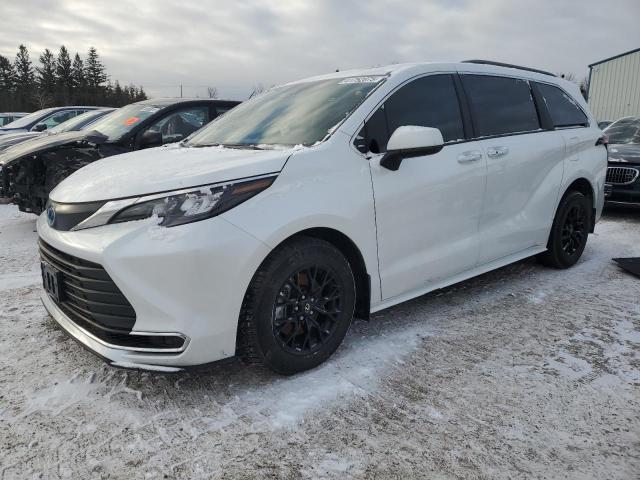 TOYOTA SIENNA LE/ 2024 with VIN 5TDGRKEC8RS223433 - Photo from auction