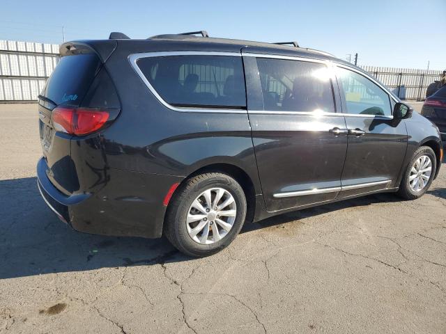 Photo 3 from auction – 2017 CHRYSLER PACIFICA T with VIN 2C4RC1BG5HR691543