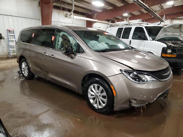 Photo 4 from auction – 2018 CHRYSLER PACIFICA T with VIN 2C4RC1FG0JR234168