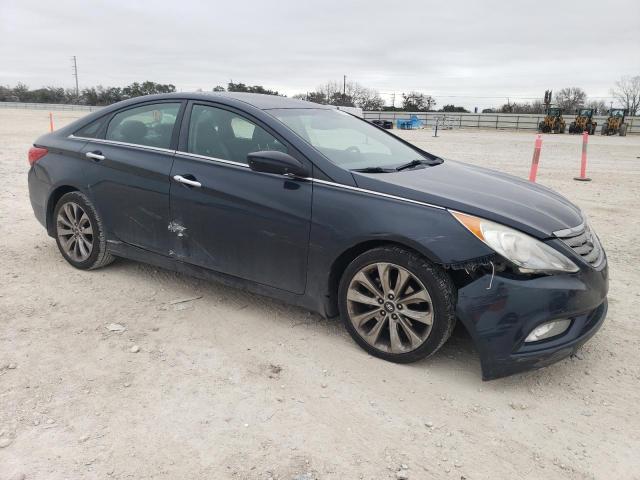 Photo 4 from auction – 2013 HYUNDAI SONATA SE with VIN 5NPEC4AC2DH617745