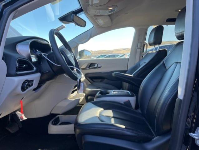 Photo 7 from auction – 2023 CHRYSLER PACIFICA T with VIN 2C4RC1BG3PR529389