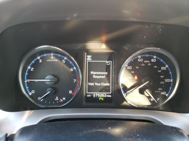 Photo 9 from auction – 2017 TOYOTA RAV4 LIMIT with VIN JTMDFREV6HJ700152
