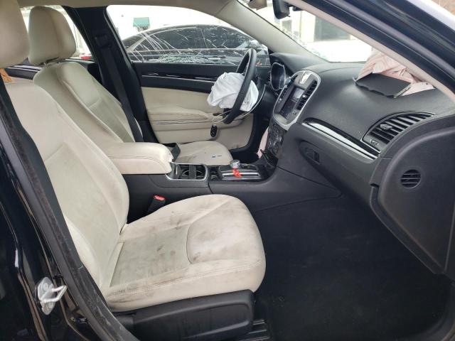 Photo 7 from auction – 2023 CHRYSLER 300 with VIN 2C3CCAAG3PH505949