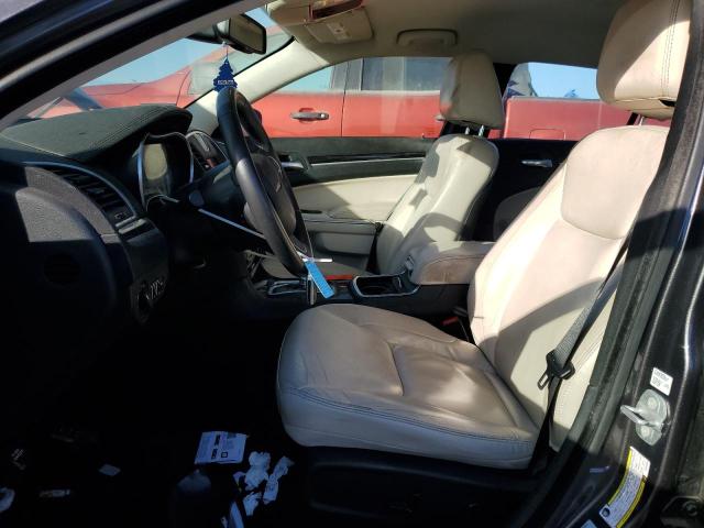 Photo 7 from auction – 2016 CHRYSLER 300 LIMITE with VIN 2C3CCAAG1GH123418