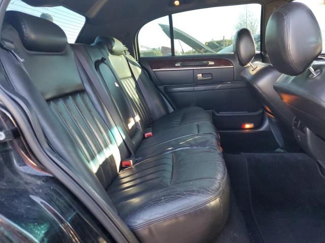 Photo 10 from auction – 2008 LINCOLN TOWN CAR E with VIN 2LNHM84W58X659575