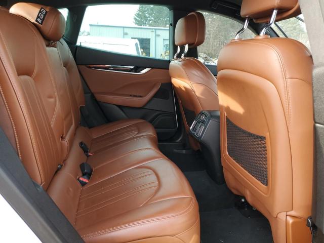 Photo 11 from auction – 2017 MASERATI LEVANTE with VIN ZN661XUA4HX227017