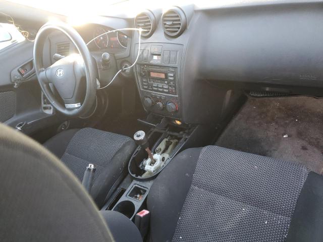 Photo 8 from auction – 2003 HYUNDAI TIBURON with VIN KMHHM65D33U052947
