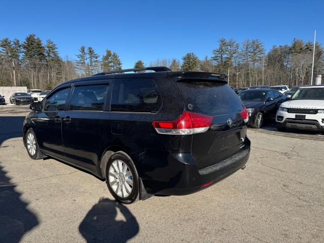 Photo 3 from auction – 2013 TOYOTA SIENNA XLE with VIN 5TDDK3DC3DS052713