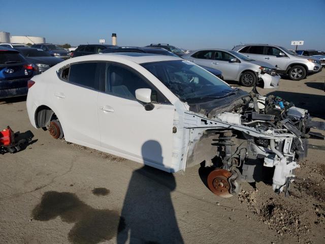 Photo 4 from auction – 2015 MAZDA 3 TOURING with VIN JM1BM1V37F1221443