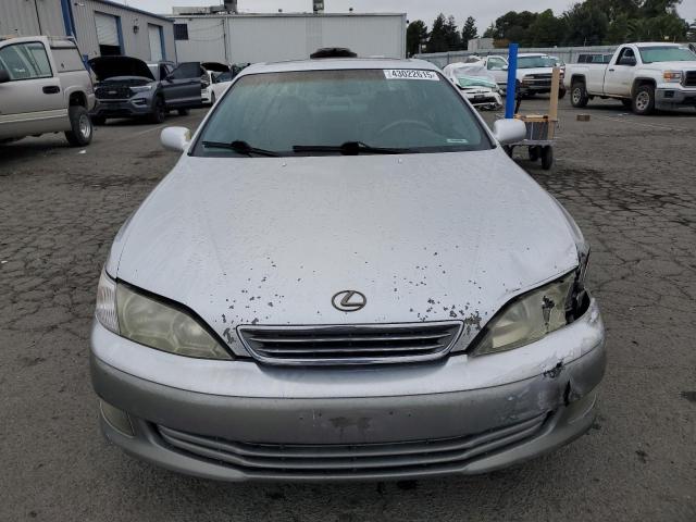 Photo 5 from auction – 2000 LEXUS ES 300 with VIN JT8BF28GXY0270254
